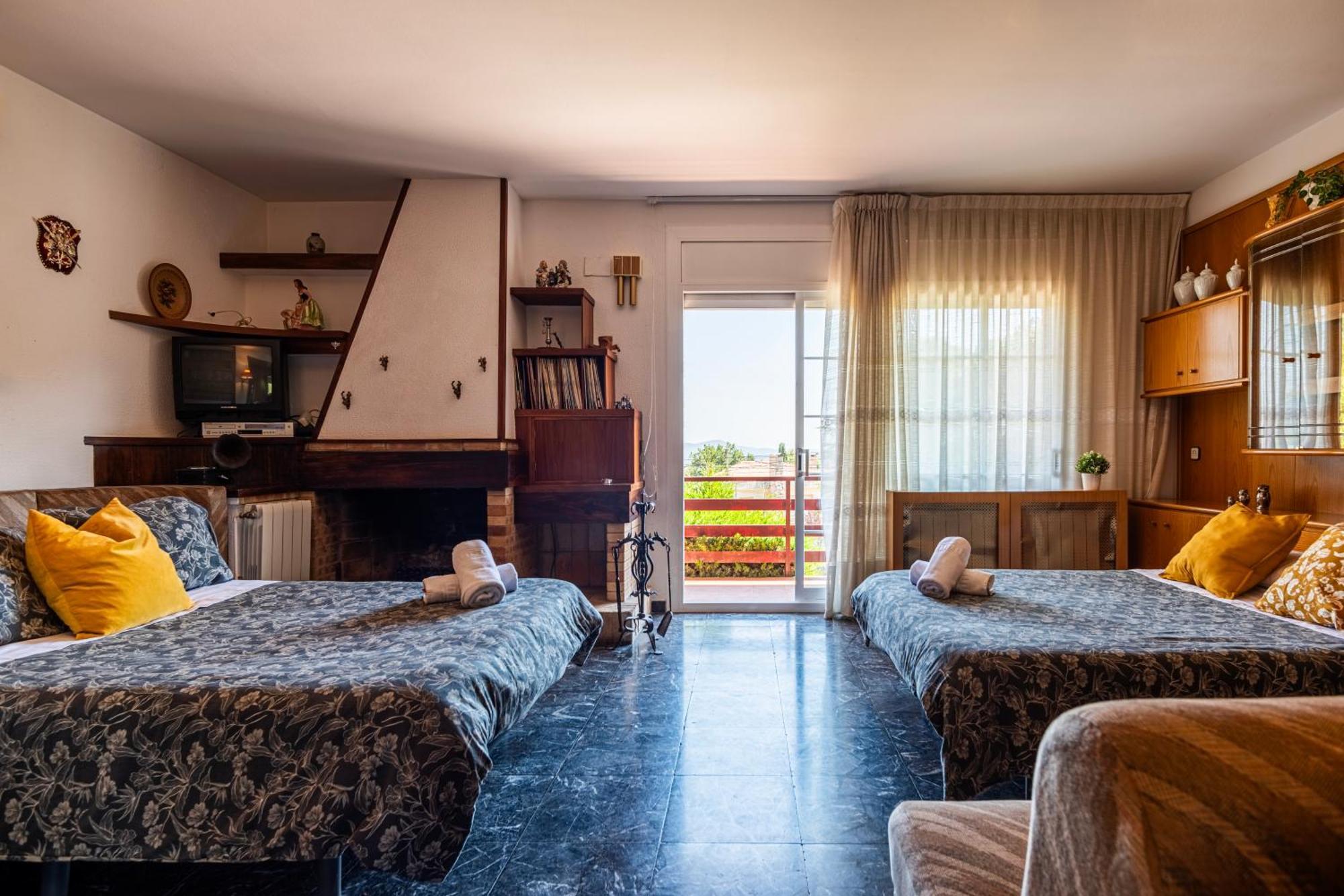 Espacio De Paz, Ideal Para Familias Villa Amalia La Llacuna Ngoại thất bức ảnh